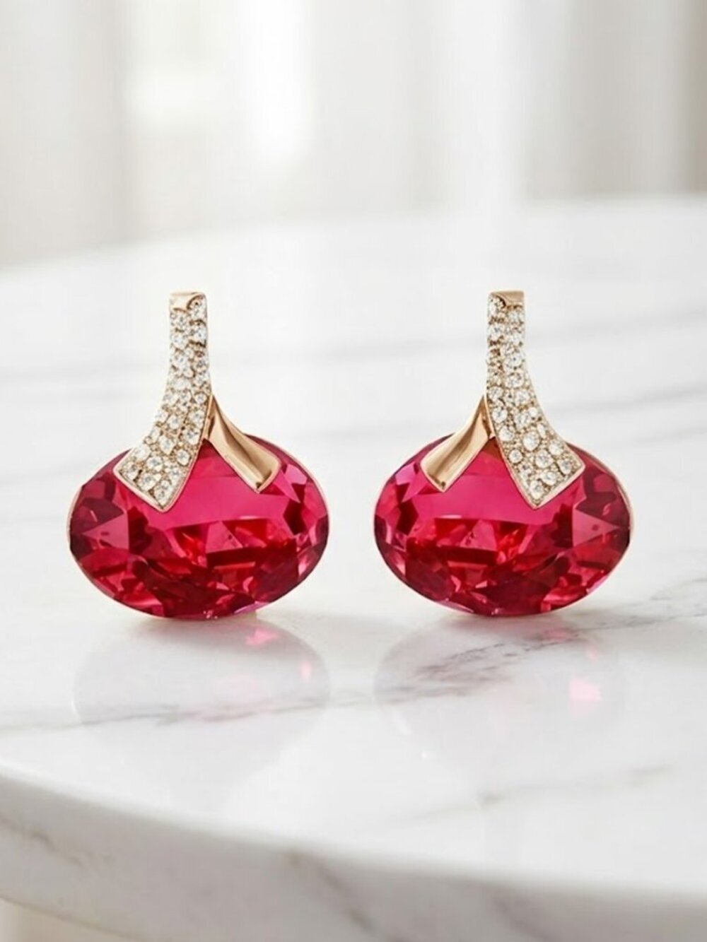 Ladies Red Crystal Earrings 